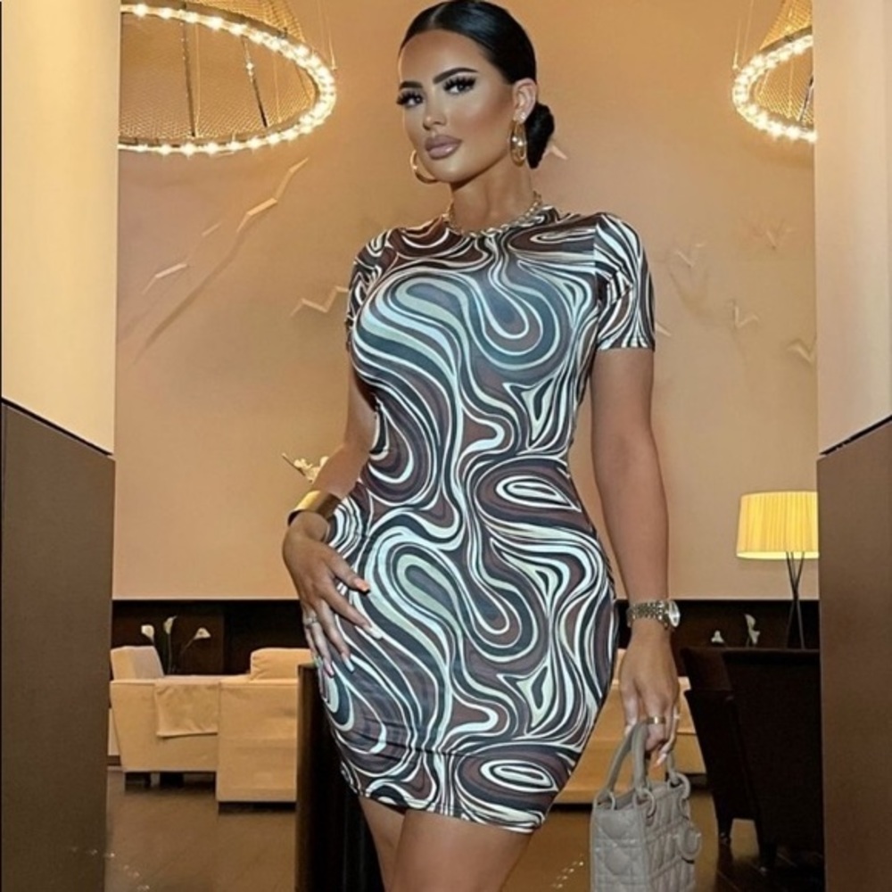 Marble short sleeve dress